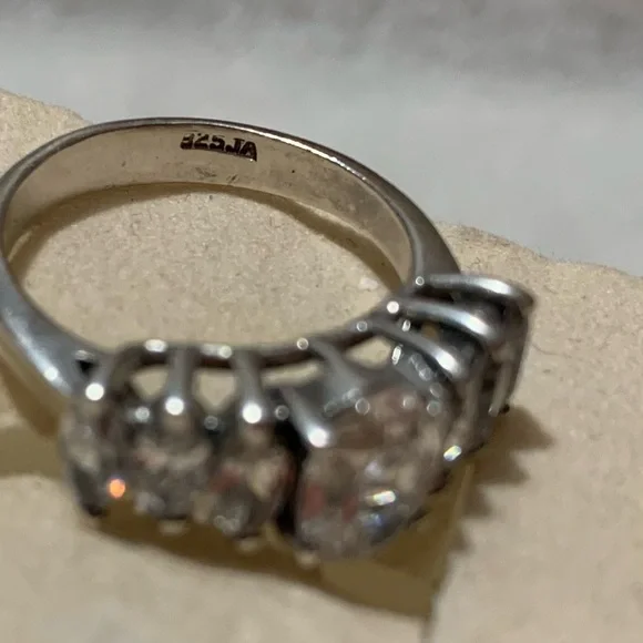 Sterling Silver 925JA Graduated Marquise Cut CZ Ring size 7 - Picture 11 of 13